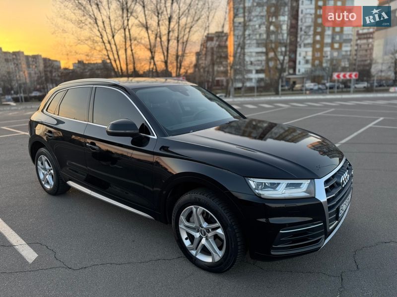 Внедорожник / Кроссовер Audi Q5 2018 в Киеве