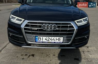 Позашляховик / Кросовер Audi Q5 2018 в Полтаві