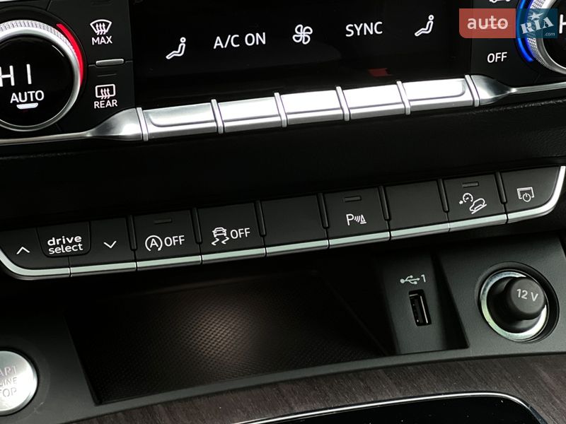 Внедорожник / Кроссовер Audi Q5 2023 в Львове