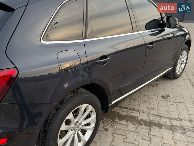 Позашляховик / Кросовер Audi Q5 2012 в Львові