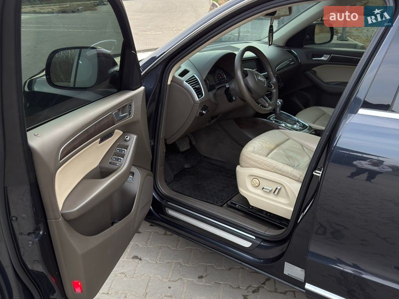 Позашляховик / Кросовер Audi Q5 2012 в Львові