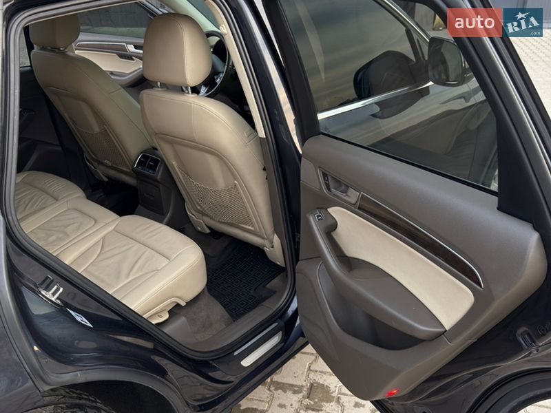 Позашляховик / Кросовер Audi Q5 2012 в Львові