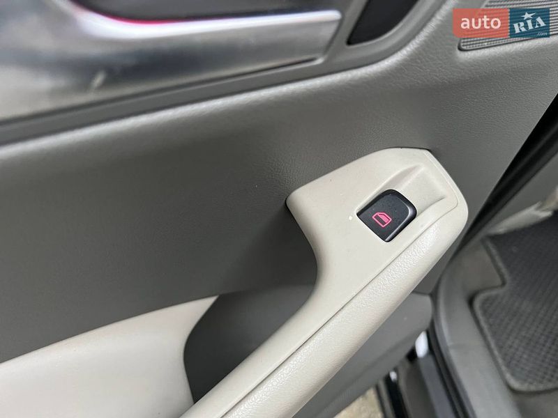 Внедорожник / Кроссовер Audi Q5 2010 в Львове