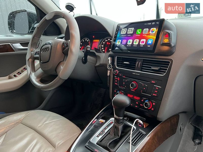 Внедорожник / Кроссовер Audi Q5 2010 в Львове