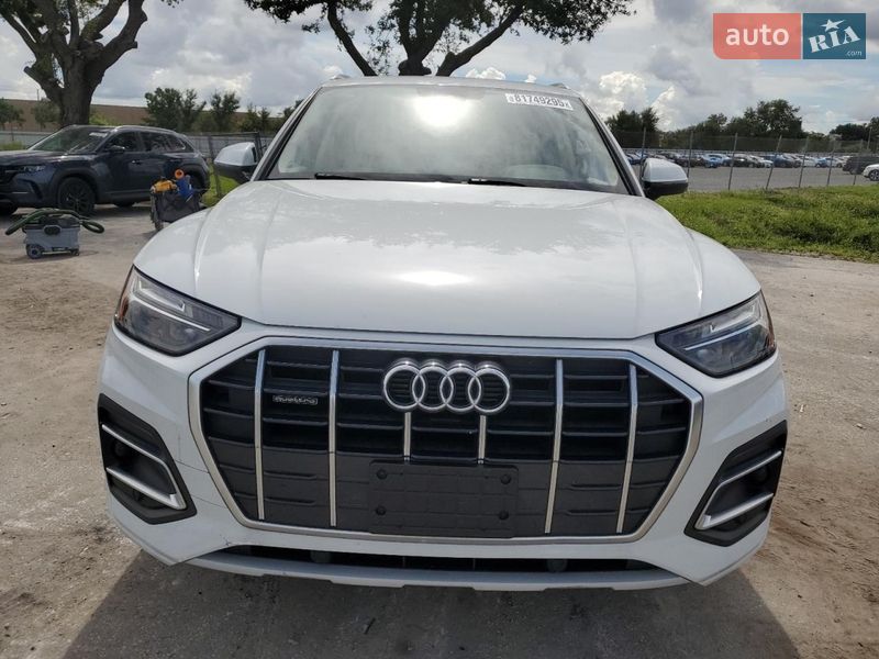 Внедорожник / Кроссовер Audi Q5 2020 в Киеве