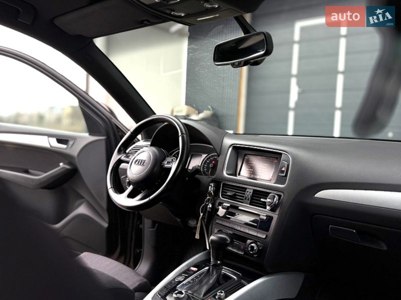 Внедорожник / Кроссовер Audi Q5 2012 в Тернополе