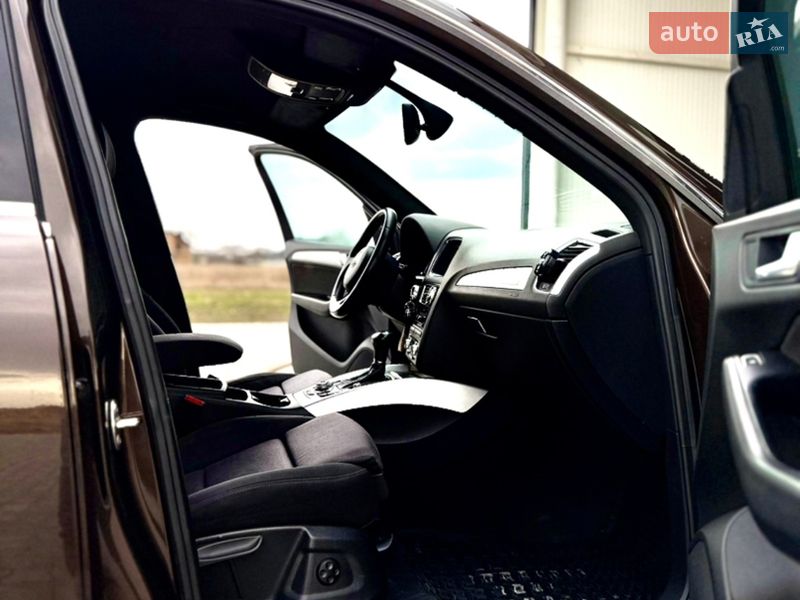 Внедорожник / Кроссовер Audi Q5 2012 в Тернополе