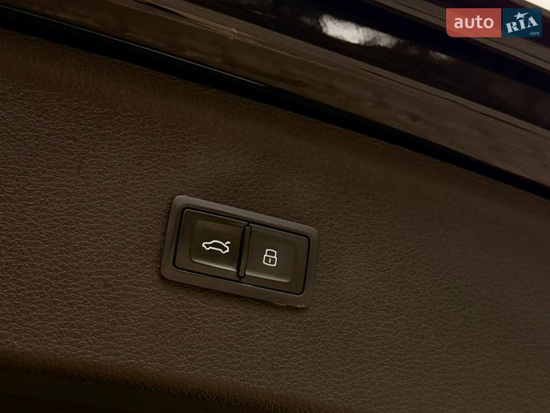 Позашляховик / Кросовер Audi Q5 2018 в Косові