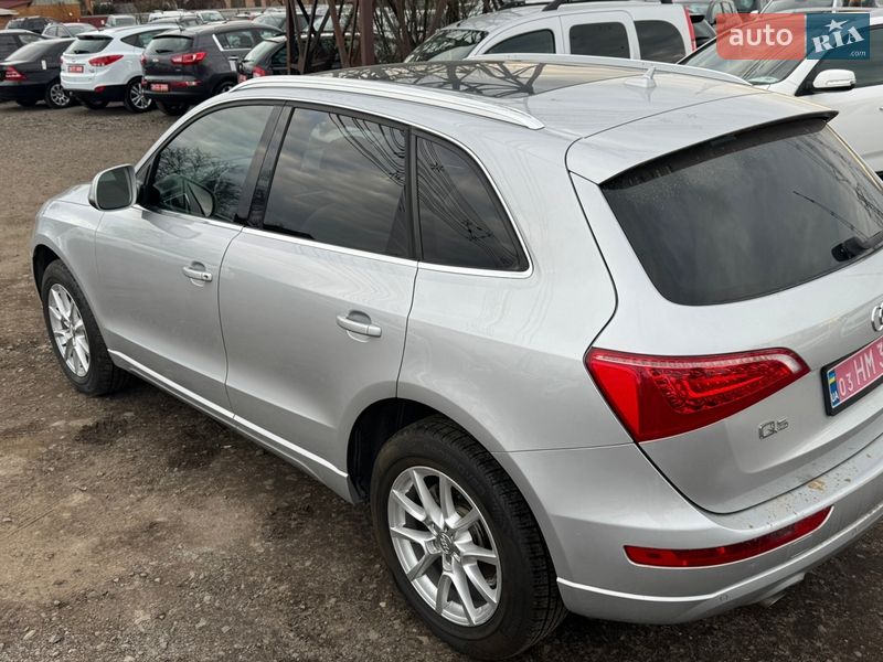 Внедорожник / Кроссовер Audi Q5 2010 в Луцке