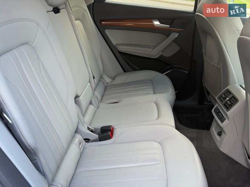 Внедорожник / Кроссовер Audi Q5 2021 в Кропивницком фото 3 Внедорожник / Кроссовер Audi Q5 2021 в Кропивницком