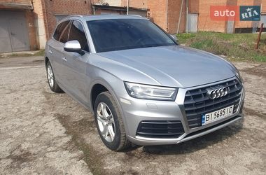 Позашляховик / Кросовер Audi Q5 2019 в Полтаві