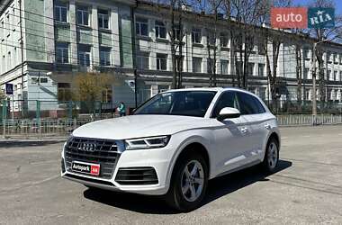 Позашляховик / Кросовер Audi Q5 2019 в Києві