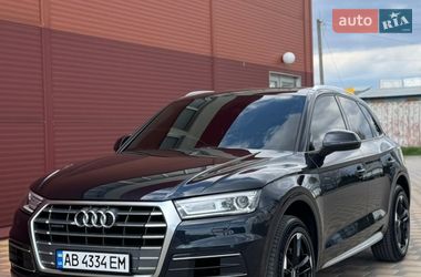 Внедорожник / Кроссовер Audi Q5 2017 в Гайсине