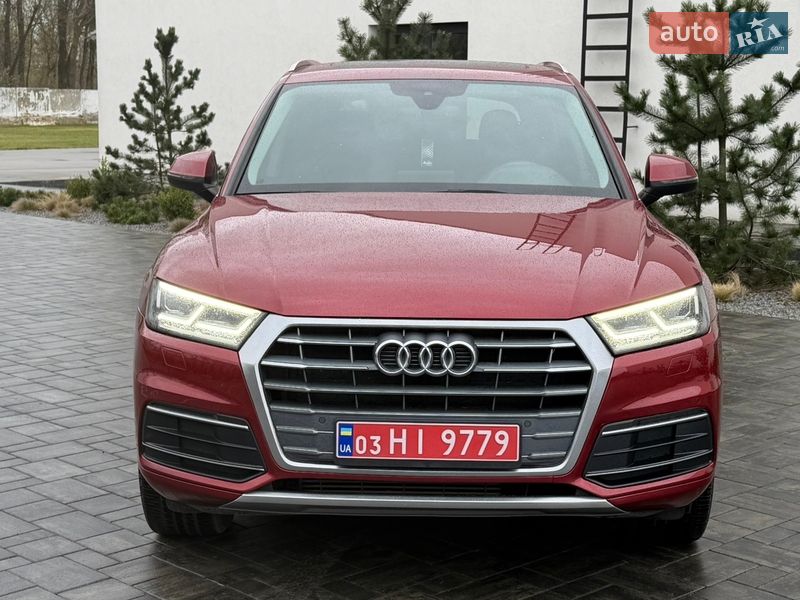 Позашляховик / Кросовер Audi Q5 2018 в Луцьку