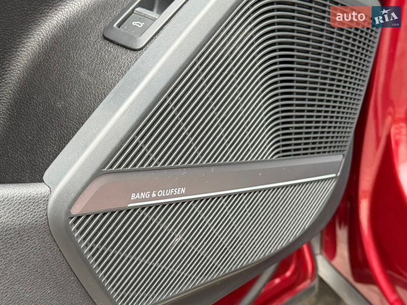 Позашляховик / Кросовер Audi Q5 2018 в Луцьку