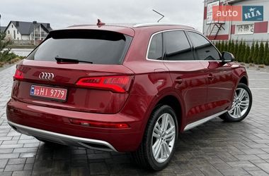 Позашляховик / Кросовер Audi Q5 2018 в Луцьку