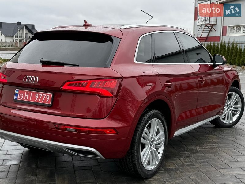 Позашляховик / Кросовер Audi Q5 2018 в Луцьку