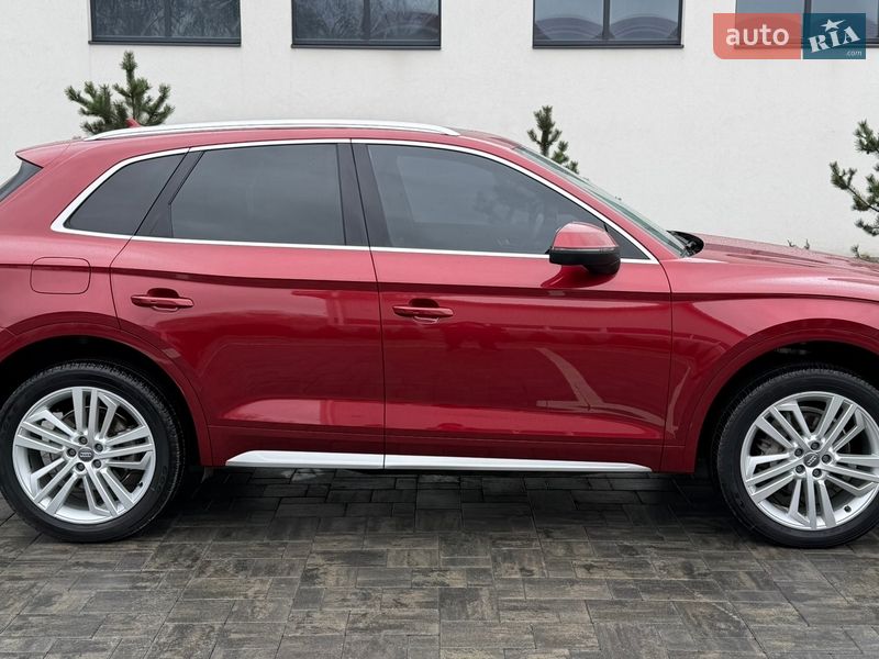 Позашляховик / Кросовер Audi Q5 2018 в Луцьку