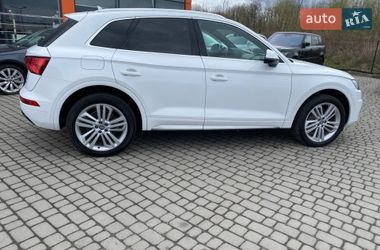 Позашляховик / Кросовер Audi Q5 2018 в Львові