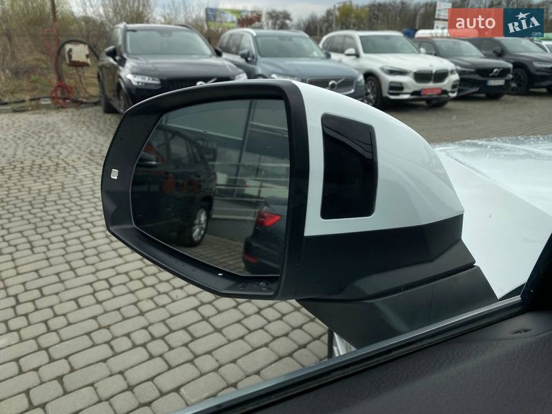 Позашляховик / Кросовер Audi Q5 2018 в Львові