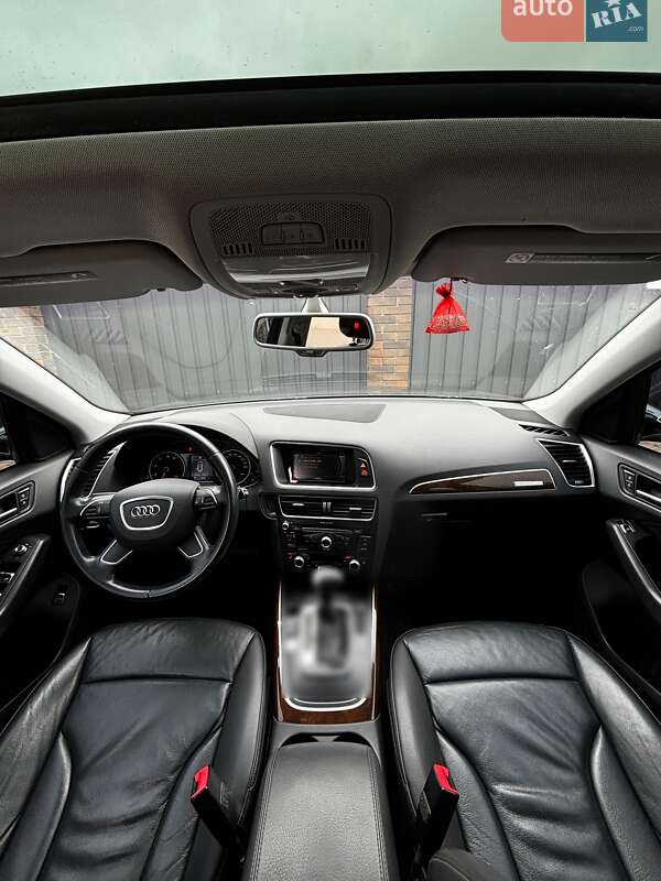 Внедорожник / Кроссовер Audi Q5 2015 в Белогородке