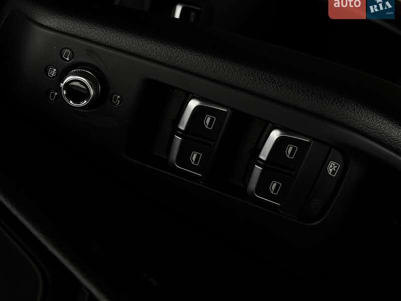 Внедорожник / Кроссовер Audi Q5 2015 в Белогородке