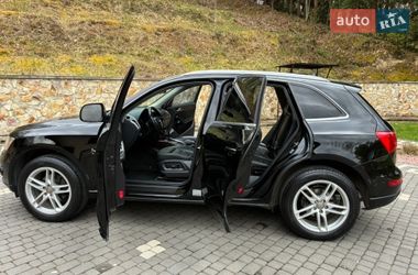 Внедорожник / Кроссовер Audi Q5 2011 в Тячеве