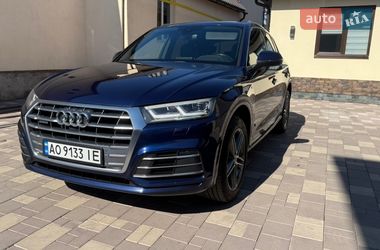 Позашляховик / Кросовер Audi Q5 2017 в Хусті