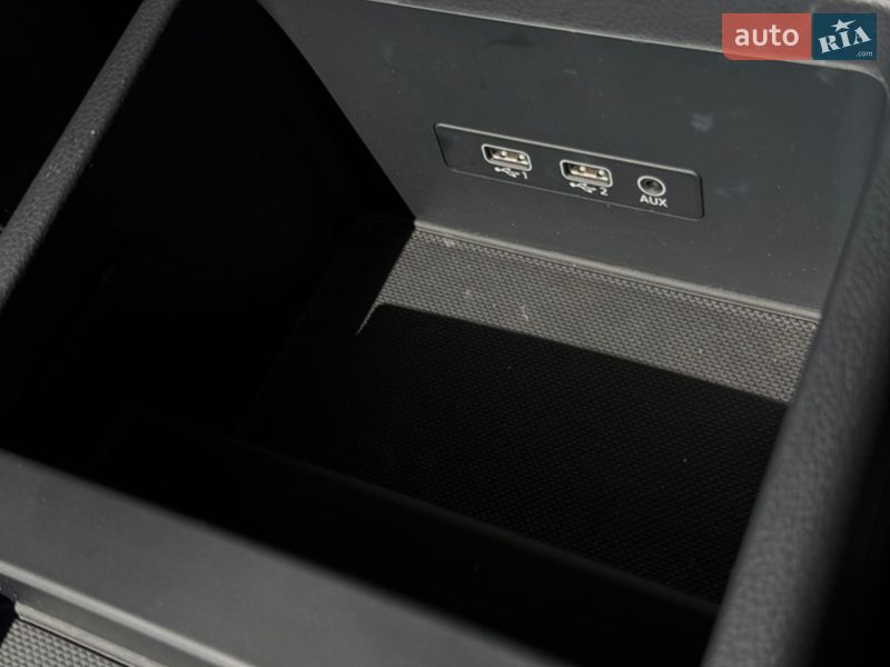 Позашляховик / Кросовер Audi Q5 2017 в Хусті