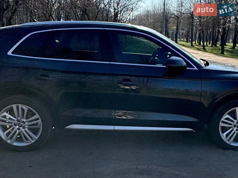Позашляховик / Кросовер Audi Q5 2017 в Кривому Розі