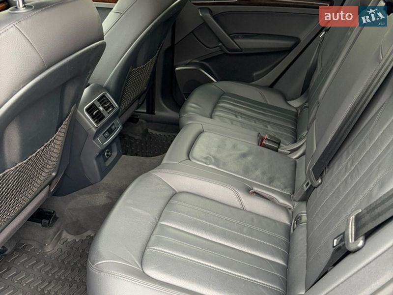 Позашляховик / Кросовер Audi Q5 2017 в Києві