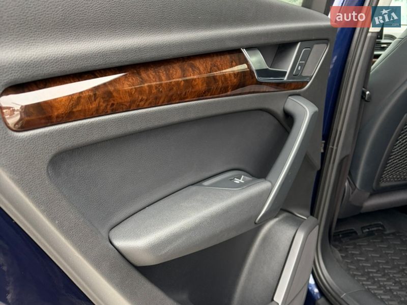 Позашляховик / Кросовер Audi Q5 2017 в Києві