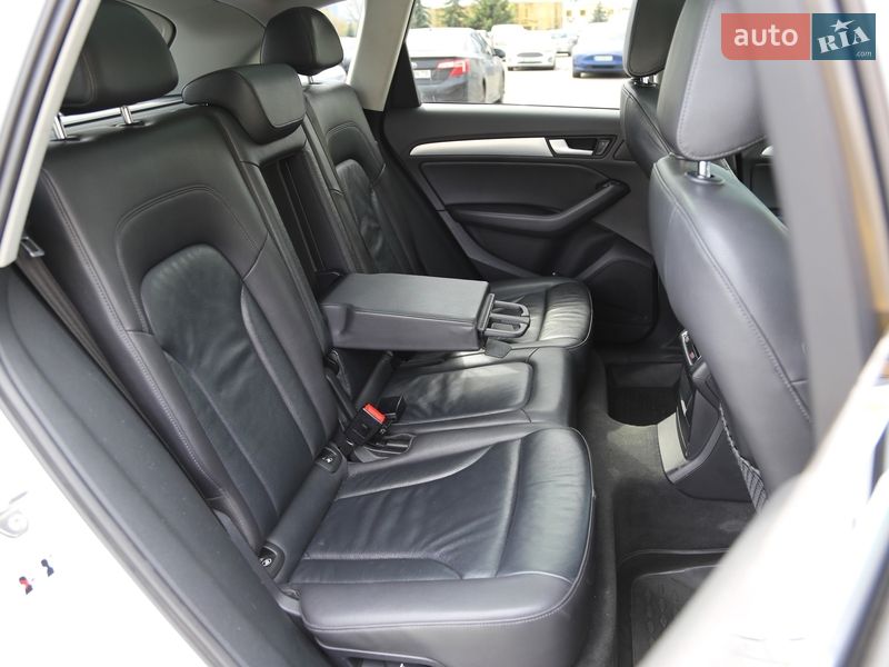 Позашляховик / Кросовер Audi Q5 2014 в Києві