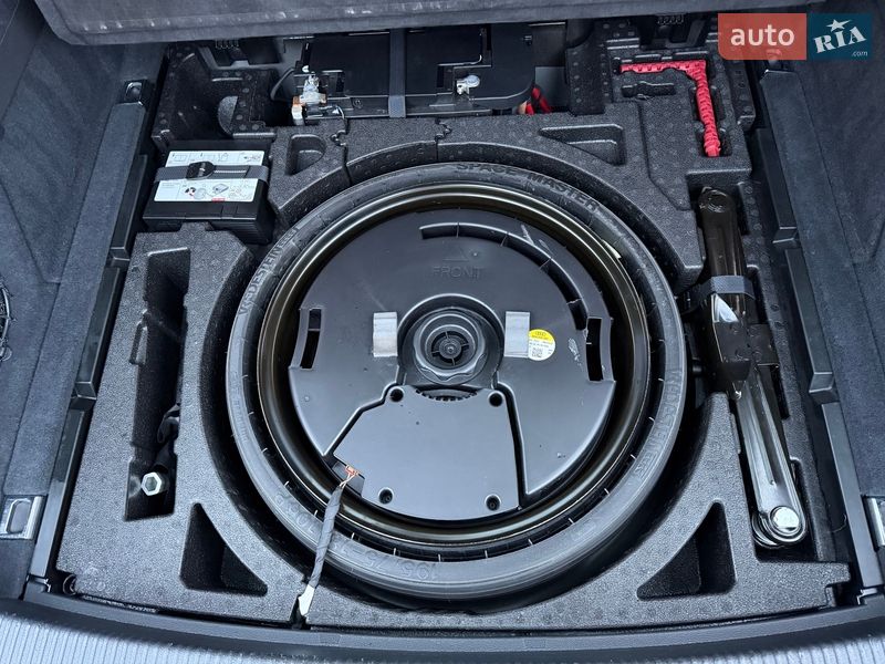 Позашляховик / Кросовер Audi Q5 2018 в Тернополі фото 68 Позашляховик / Кросовер Audi Q5 2018 в Тернополі