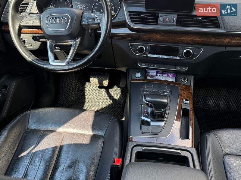 Внедорожник / Кроссовер Audi Q5 2017 в Полтаве