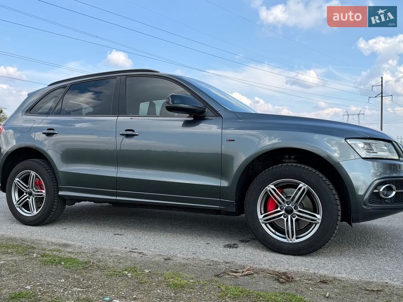 Позашляховик / Кросовер Audi Q5 2013 в Києві