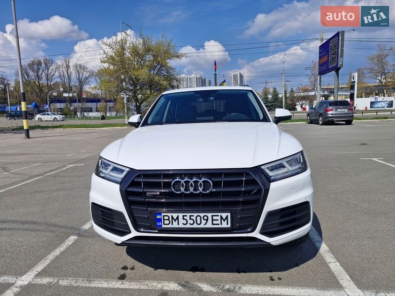 Внедорожник / Кроссовер Audi Q5 2020 в Киеве