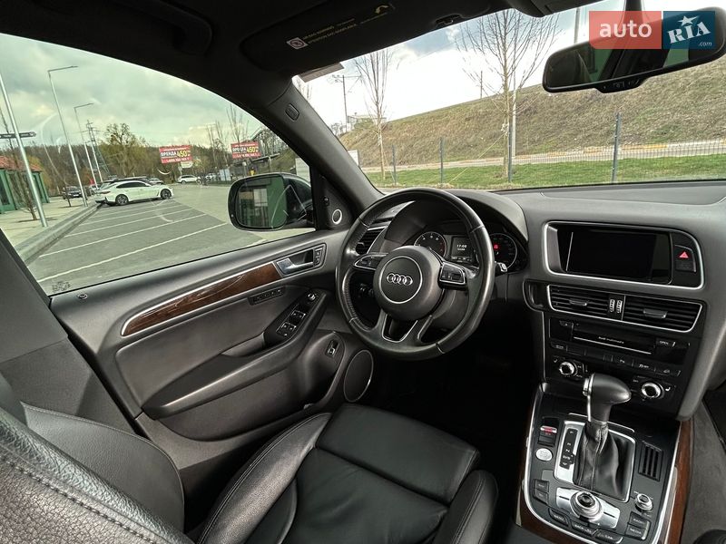 Внедорожник / Кроссовер Audi Q5 2015 в Ирпене