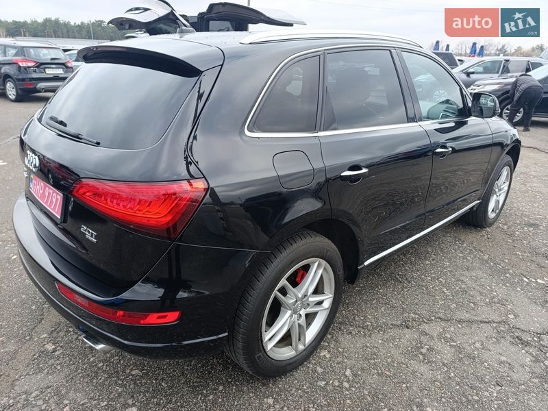 Позашляховик / Кросовер Audi Q5 2016 в Києві