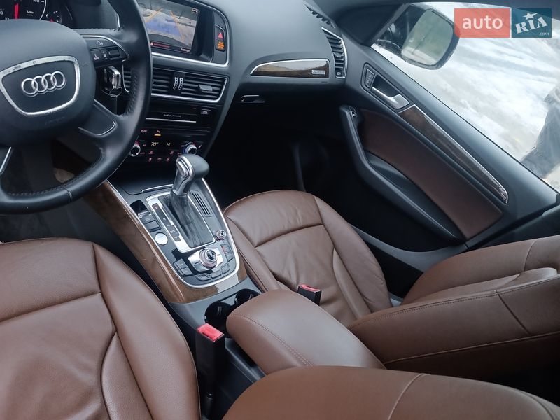 Позашляховик / Кросовер Audi Q5 2016 в Києві