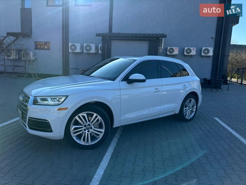 Внедорожник / Кроссовер Audi Q5 2019 в Нежине