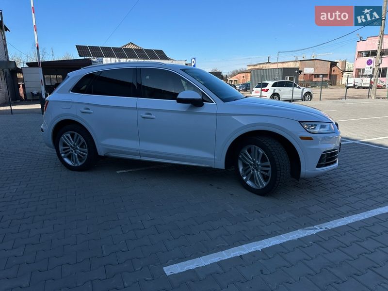 Внедорожник / Кроссовер Audi Q5 2019 в Нежине