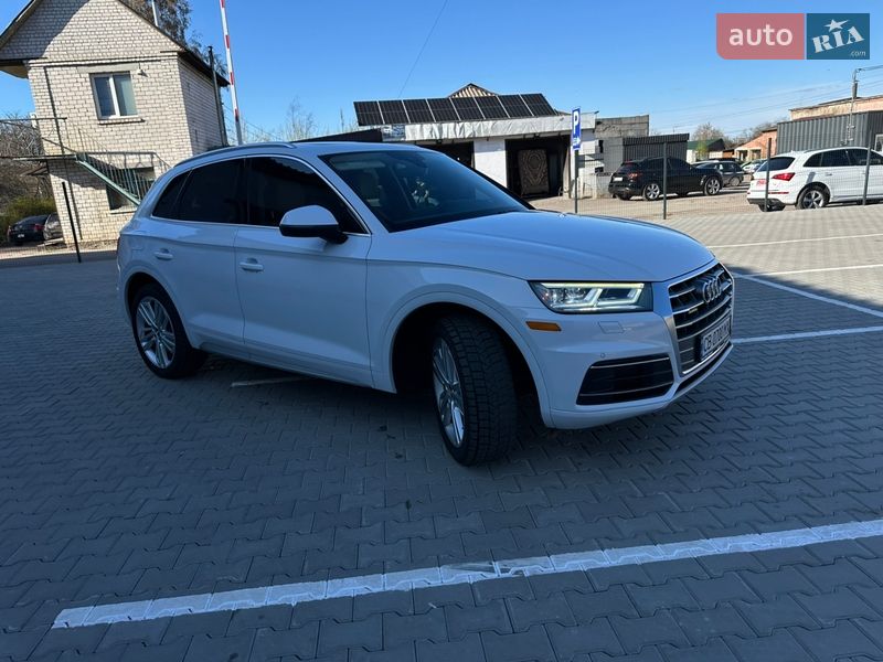 Внедорожник / Кроссовер Audi Q5 2019 в Нежине