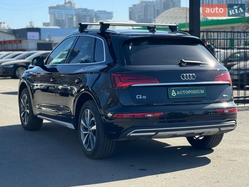 Позашляховик / Кросовер Audi Q5 2021 в Києві