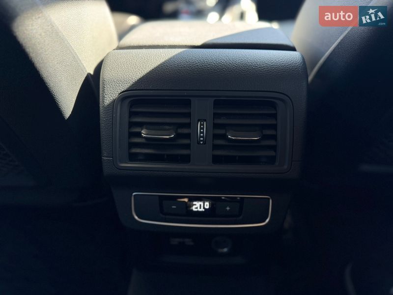 Позашляховик / Кросовер Audi Q5 2021 в Києві