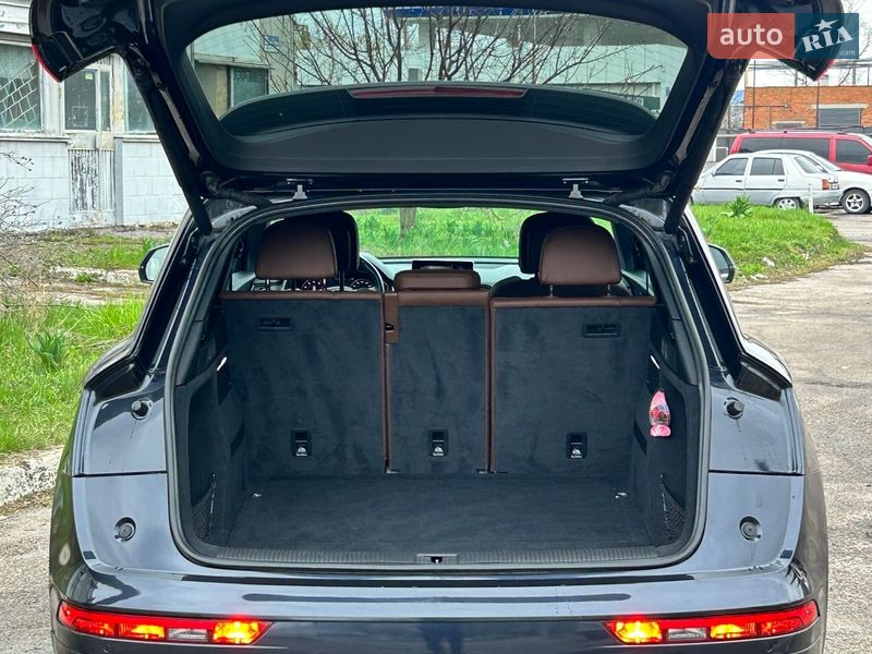 Позашляховик / Кросовер Audi Q5 2018 в Сумах