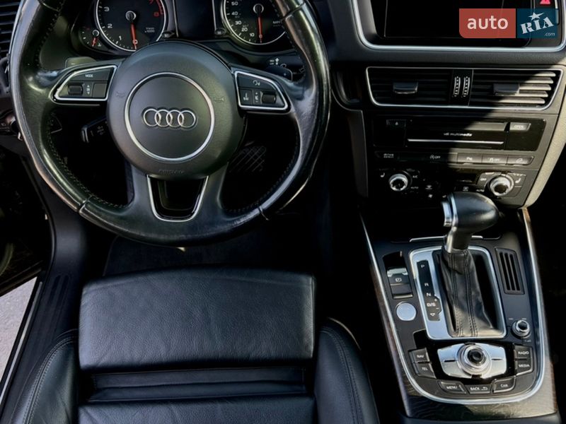 Позашляховик / Кросовер Audi Q5 2016 в Сараті