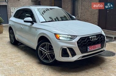 Внедорожник / Кроссовер Audi Q5 2020 в Ивано-Франковске