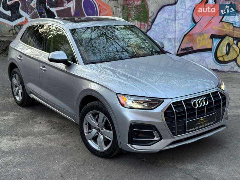Внедорожник / Кроссовер Audi Q5 2021 в Днепре