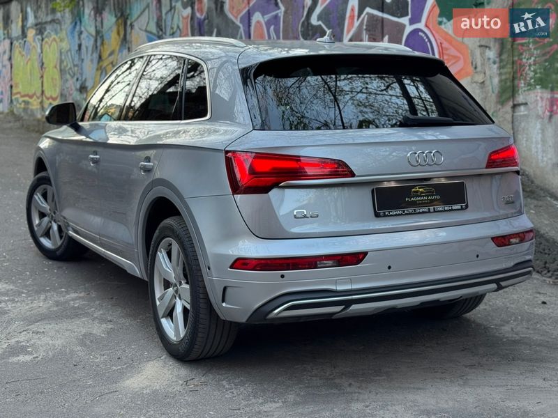 Внедорожник / Кроссовер Audi Q5 2021 в Днепре
